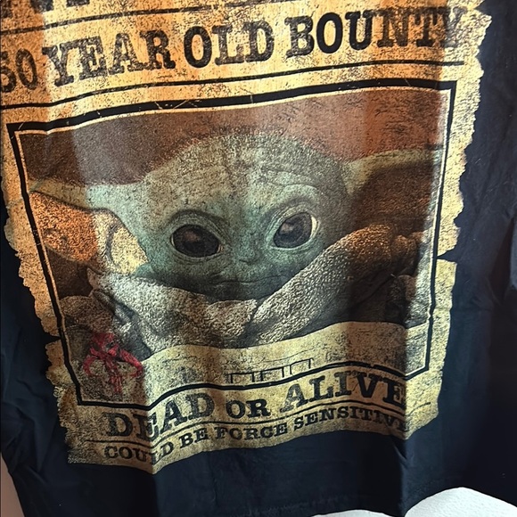 Star Wars Black Vintage Baby Yoda Tee - Picture 4 of 7